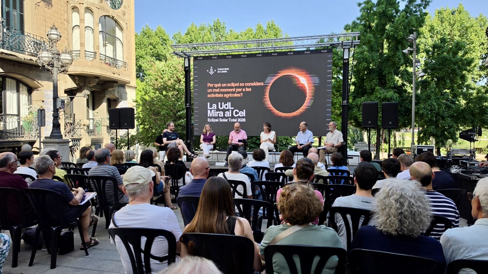 taula-redona-eclipsi